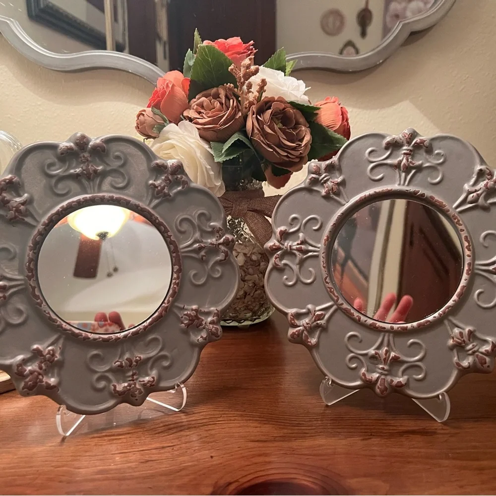Set of 2 Stonebriar Vintage Inspired Accent mirrors